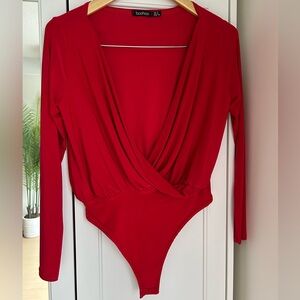 Boohoo Red V-Neck Bodysuit
